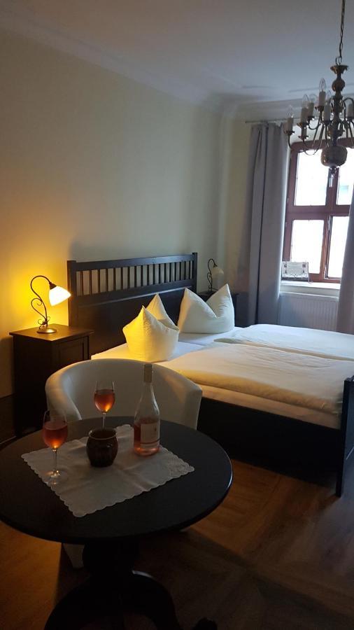 Hotel Zum Kloetzelmoench 格尔利茨 外观 照片